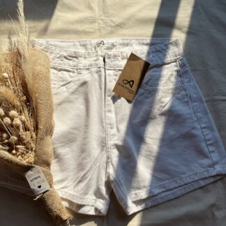 Short Blanco Clásico